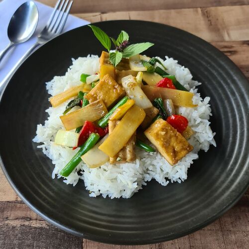 Vegan Stir-Fried Basil with Tofu (Lifestyle)