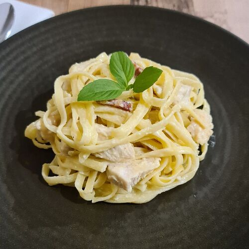 Chicken Carbonara (Specialty)